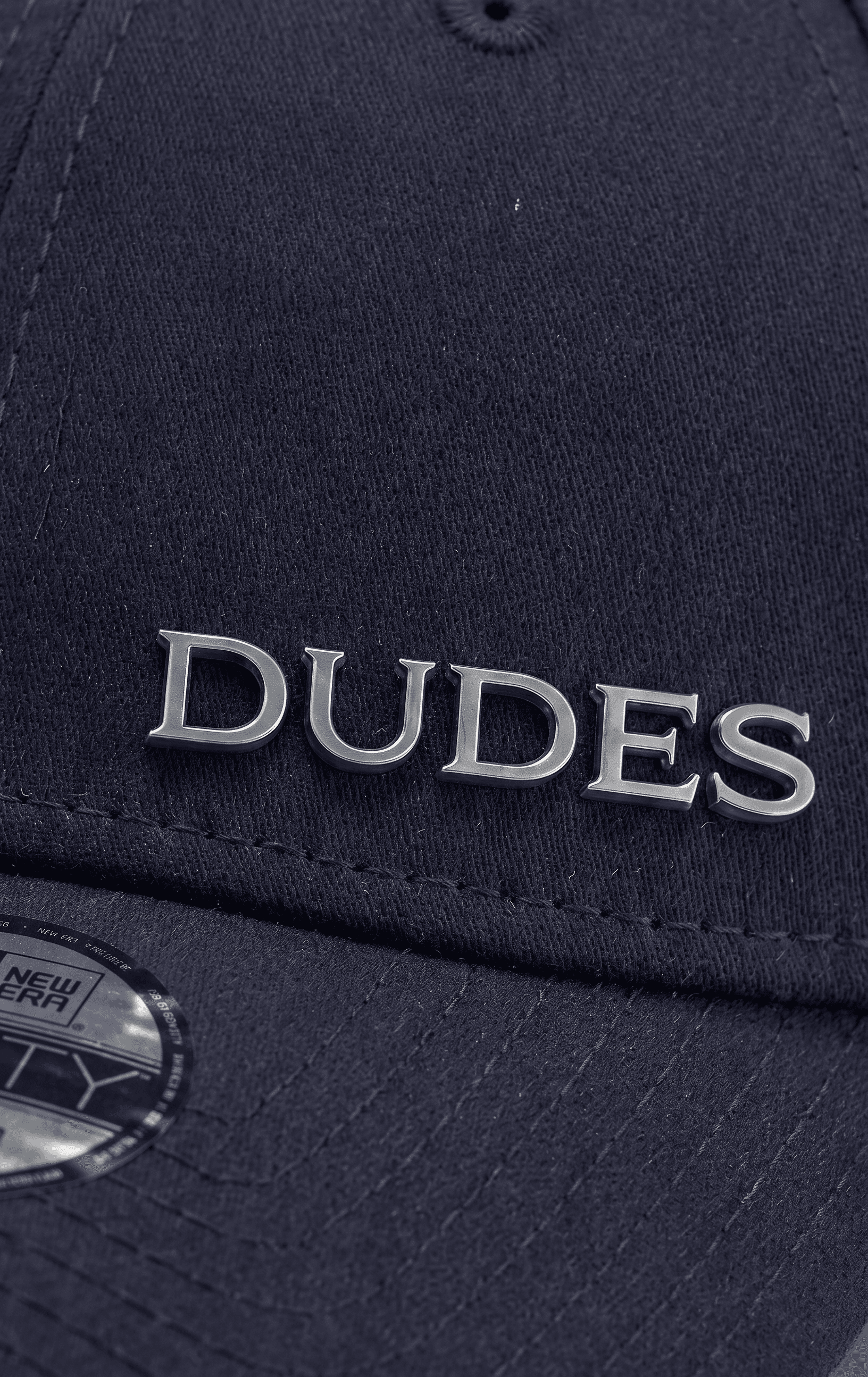 Dudes metal badge detail